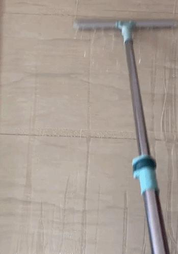 DƬ